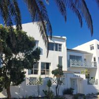 5 Options Guest House, Bloubergstrand