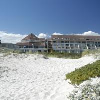 Dolphin Beach Hotel
