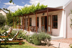 Mimosa Lodge - a Guest House in Montagu on Route 62 in the Western Cape, South Africa
