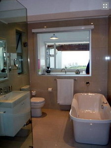 121 Ocean View Drive Studio Apartment