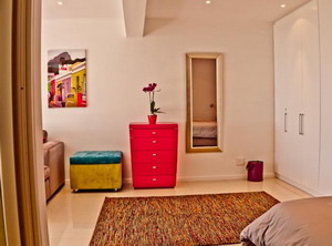 121 Ocean View Drive Studio Apartment