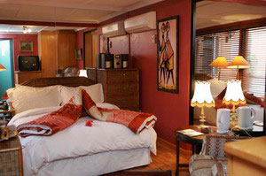 Suite - 40 Winks Guest House, Cape Town, Western Cape, South Africa - Click for larger image
