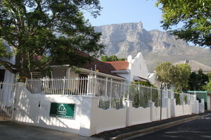 5 Camp Street Self-Catering Guest House - Click for larger image, close to return
