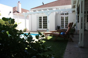 5 Camp Street Self-Catering Guest House - Click for larger image, close to return