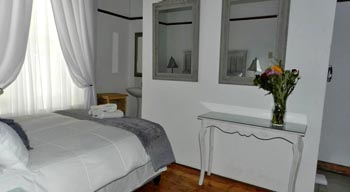 A Mountain View Guesthouse, Graaff-Reinet
