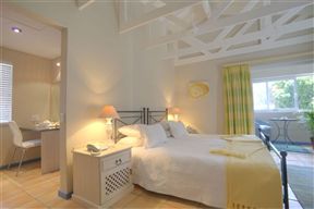 Abalone Guest Lodge
