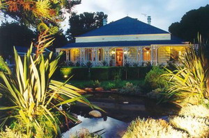 Adley House, Bed and Breakfast, Oudtshoorn - Klein Karoo/Garden Route, South Africa - click for larger image