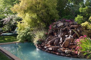 Pool and Garden, Adley House, Bed and Breakfast, Oudtshoorn - Klein Karoo/Garden Route, South Africa - click for larger image