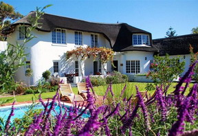 Alphabed Bed and Breakfast
