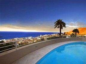 Arcadia House, Bantry Bay