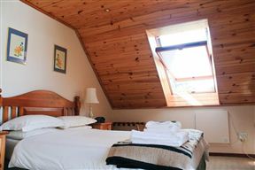 Avenues Guest Lodge