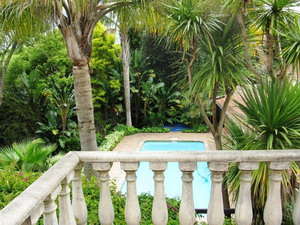 Aziza Guest House