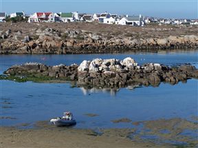 Baviana Beach Lodge