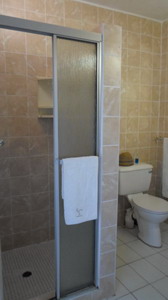 Room 1 - Bathroom - Click for larger picture, CLOSE to return