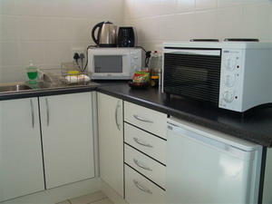 Pelican Post - Kitchenette