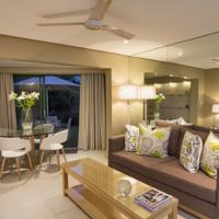 14 the Shades, Umhlanga