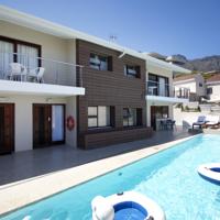 Camps Bay Resort