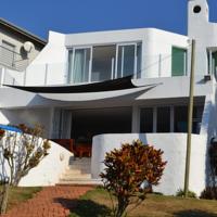 C'est La Vie Beach House