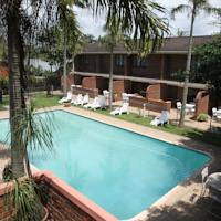 Flamingo Holiday Apartments