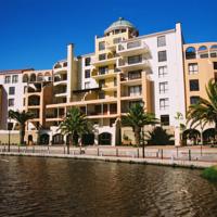 Island Club Hotel and Apartments