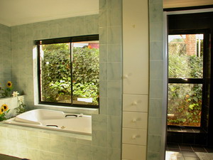 The View Cottage - bathroom