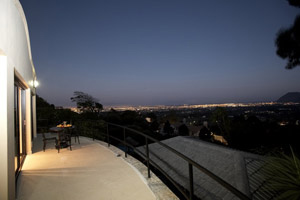 The Vista Apartment