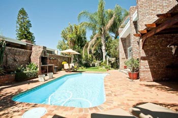 Earthbound Bed and Breakfast in Oudtshoorn, South Africa