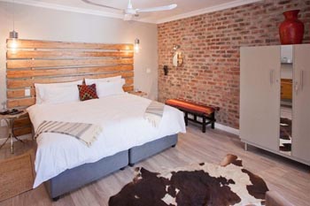 Earthbound Bed and Breakfast in Oudtshoorn, South Africa