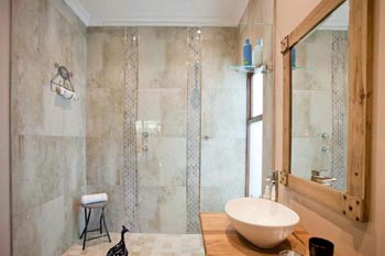 Earthbound Bed and Breakfast in Oudtshoorn, South Africa