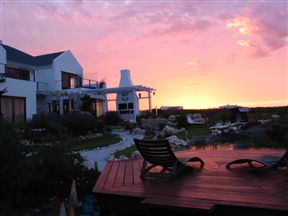 Farr Out Guest House
