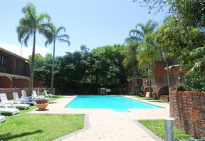 Flamingo Holiday Apartments