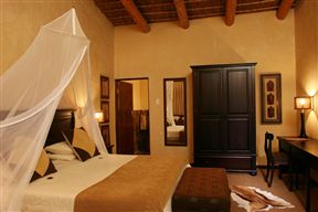 Garden Route Game Lodge