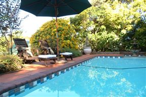 Goble Palms Guest Lodge & Urban Retreat
