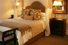 Goble Palms Guest Lodge & Urban Retreat