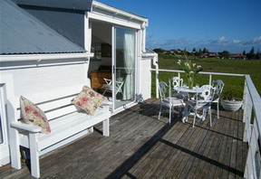 Guinea Fowl House Bed and Breakfast
