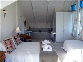 Guinea Fowl House Bed and Breakfast