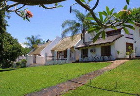 Hamilton Parks Country Lodge