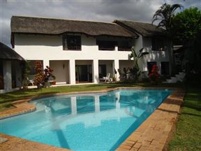 Hamilton Parks Country Lodge