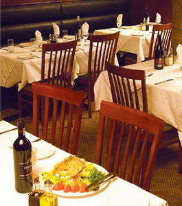 Dining at Cape Town Lodge