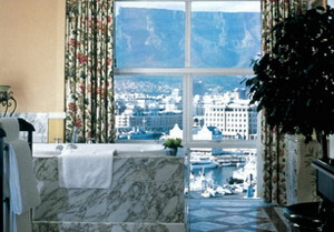 The Table Bay Hotel - a luxury hotel in Cape Town right in the heart of the Waterfront