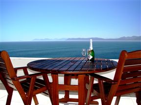 Kleinzee Oceanfront Guest House
