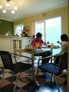 La Rose Bed and Breakfast - click for larger version