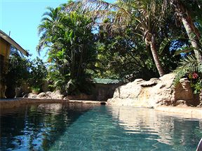 Lalapanzi Guest House, St. Lucia