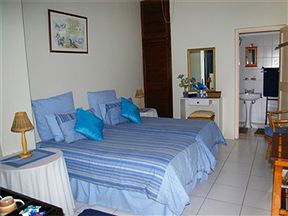 Lalapanzi Guest House, St. Lucia