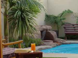 Swimming pool at LaRachelle