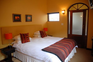Maartens Guesthouse, Fresnaye, Cape Town, Cape Town, Western Cape, South Africa - click for larger image