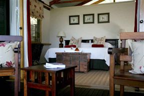 Makakatana Bay Lodge