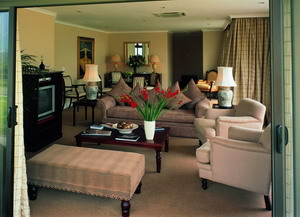 Mont Rochelle Hotel and Mountain Vineyards - click for larger image