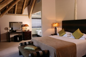 Mont Rochelle Hotel and Mountain Vineyards - click for larger image