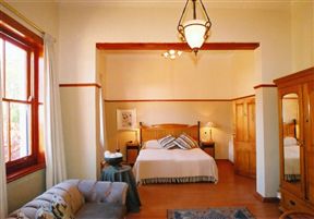Montagu Country Hotel